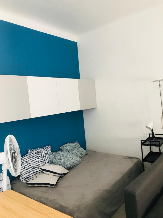 Confort, Central Studio Apartment