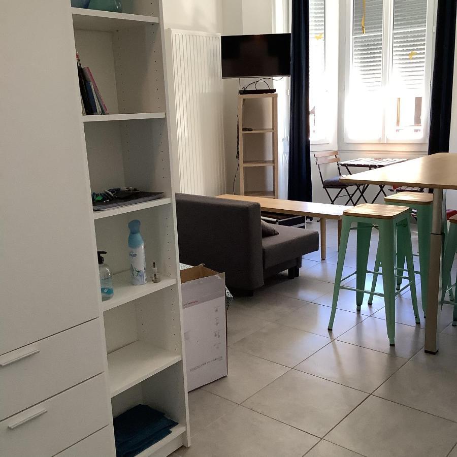 Confort, Central Studio Apartment